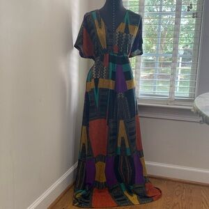 Multicolor print dress by Emma & Michele